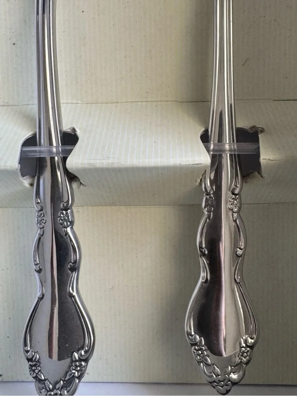 NWT Oneida Silver 2-Piece Entertainment Serving Set - Stainless